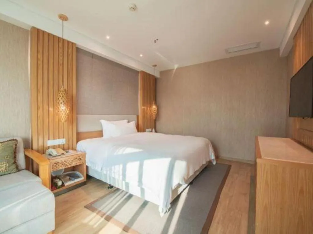 Bed in Excemon Beach Hotel Beihai