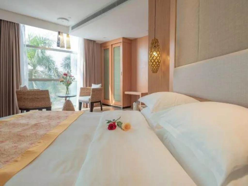 Bed in Excemon Beach Hotel Beihai