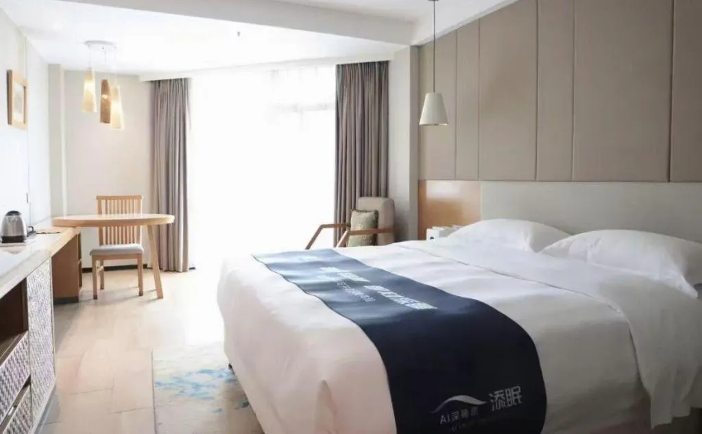 Bed in Excemon Beach Hotel Beihai