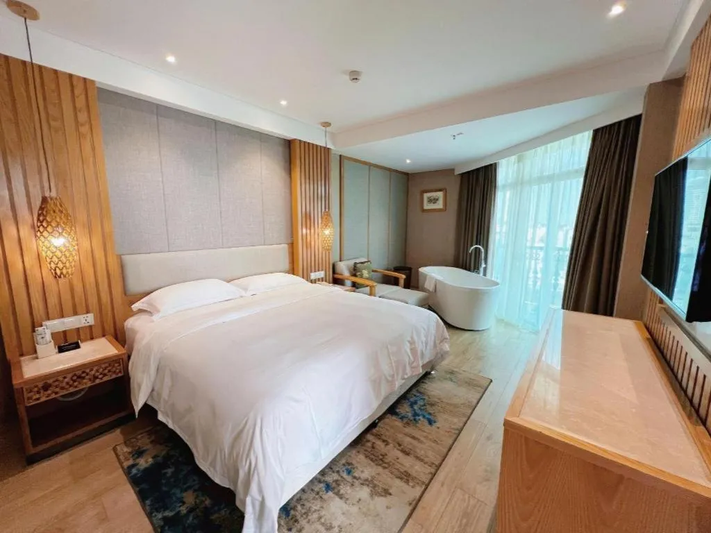 Bed in Excemon Beach Hotel Beihai