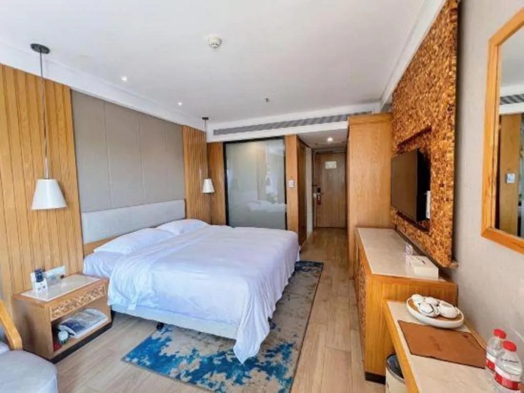 Bed in Excemon Beach Hotel Beihai