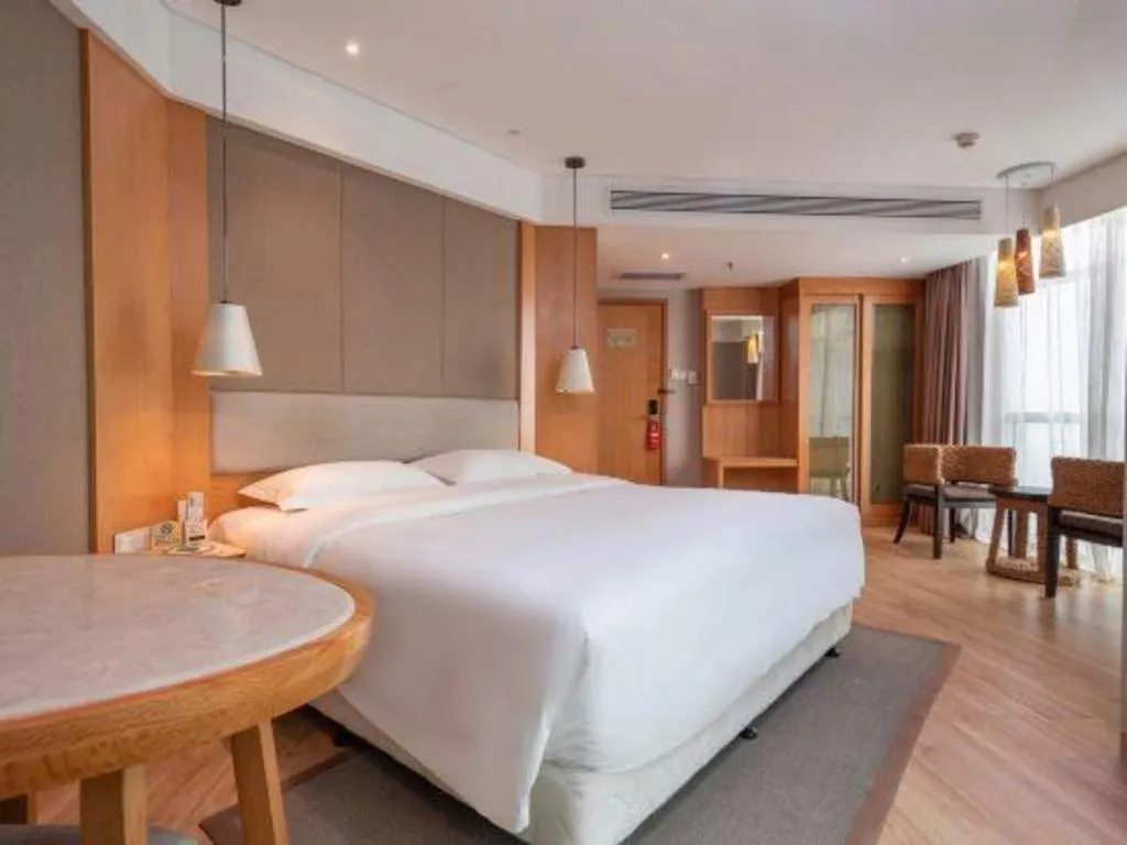 Bed in Excemon Beach Hotel Beihai
