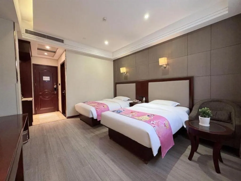 Bed in GreenTree Alliance Disneyland North Gate