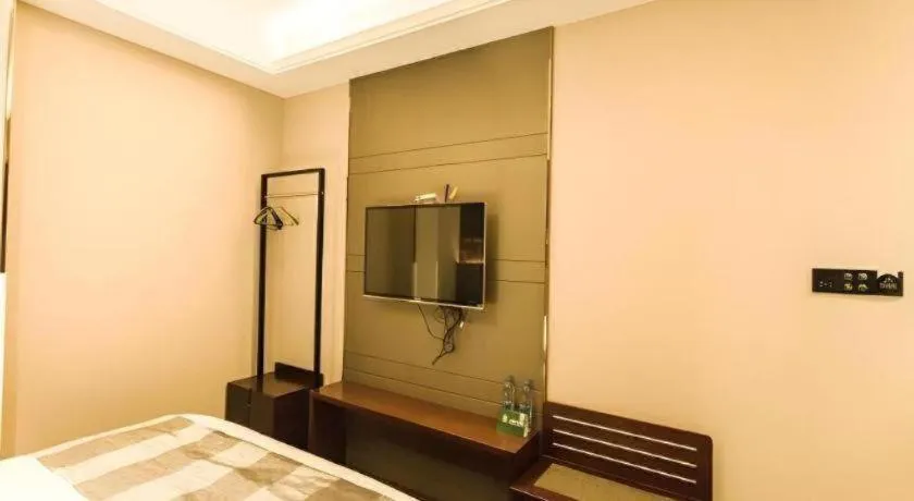 Bed in GreenTree Alliance Disneyland North Gate