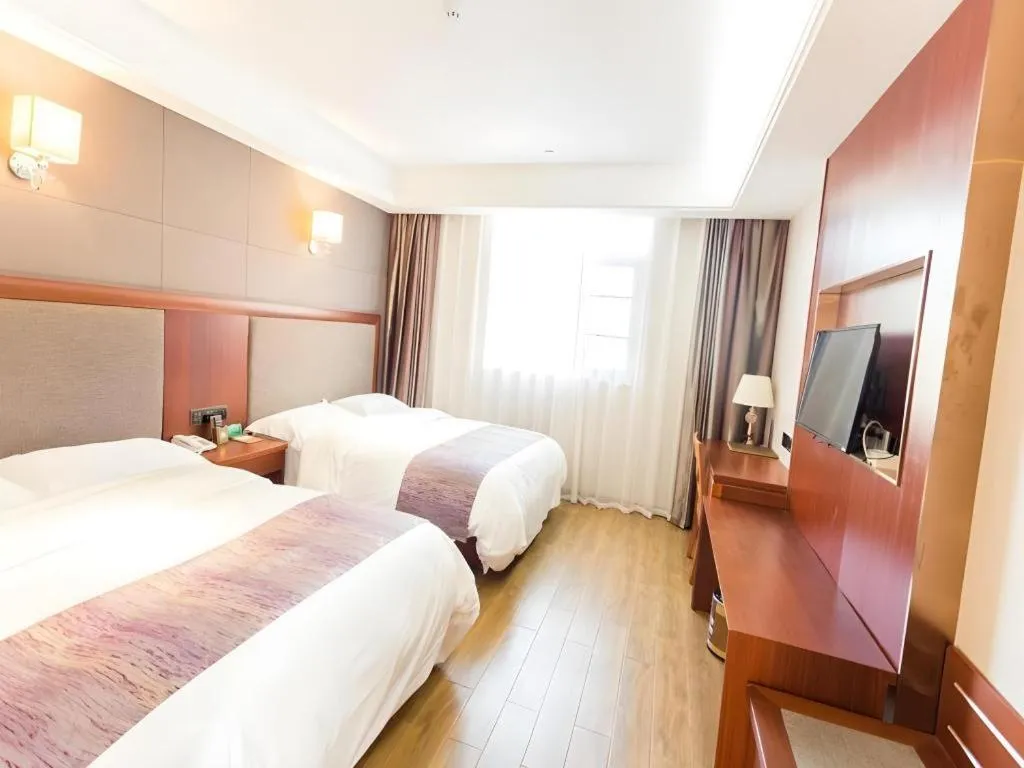 Bed in GreenTree Alliance Disneyland North Gate