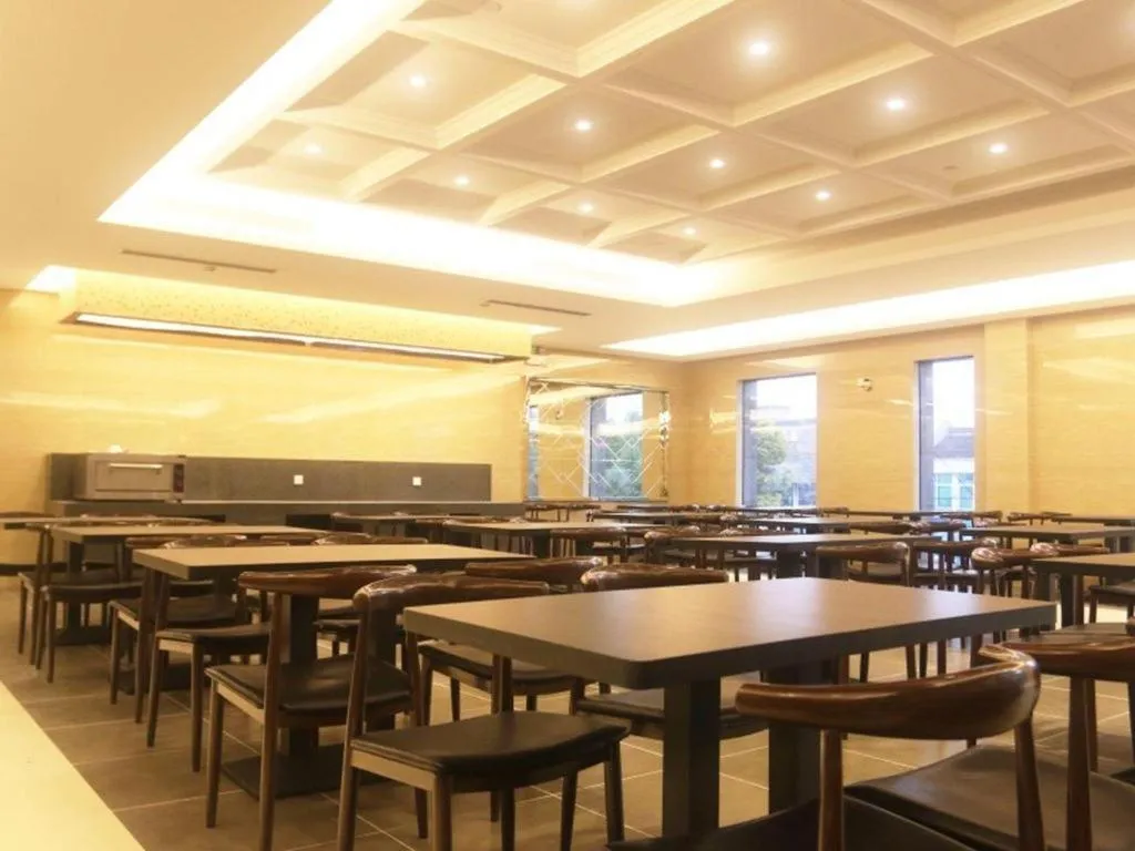 GreenTree Alliance Disneyland North Gate