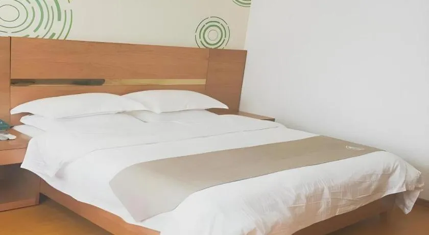 Bed in GreenTree Inn Fuzhou Eastern Capital Express Hotel