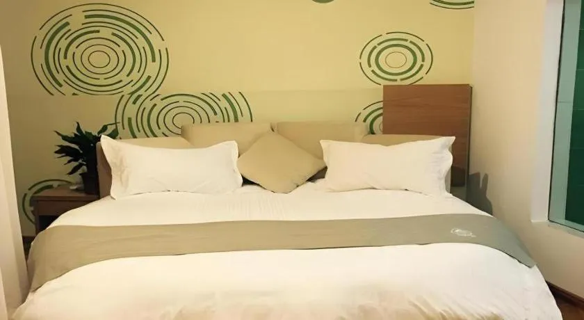 Bed in GreenTree Inn Fuzhou Eastern Capital Express Hotel