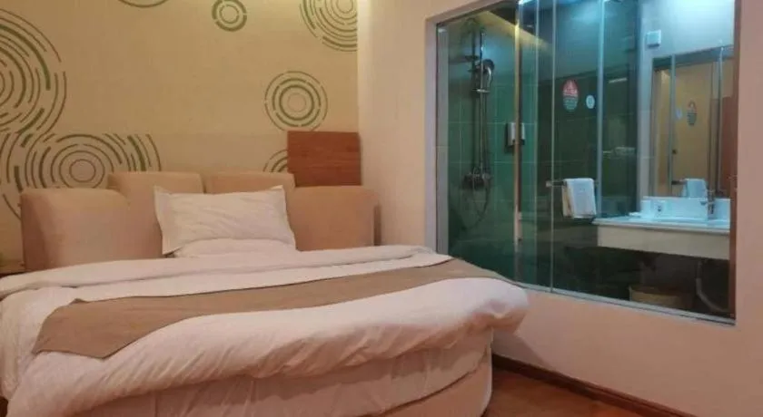 Bed in GreenTree Inn Fuzhou Eastern Capital Express Hotel