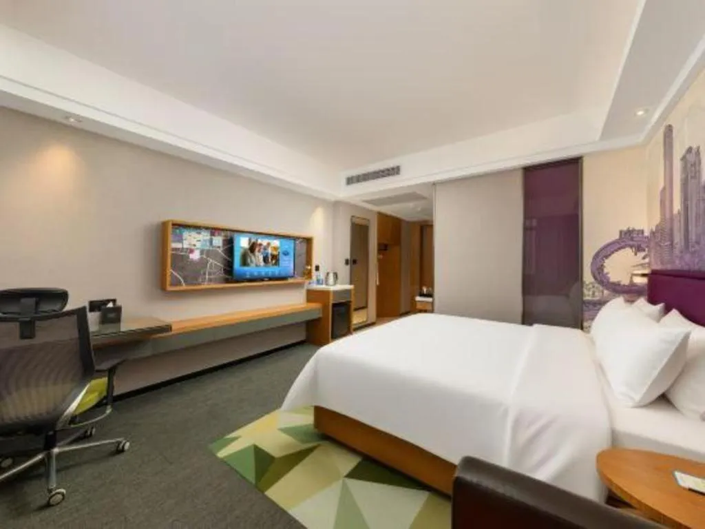 Bed in Hampton by Hilton Guangming Shenzhen