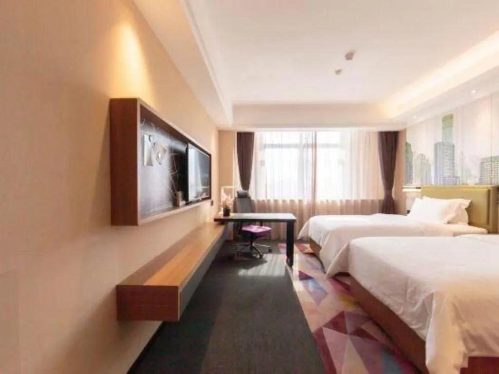 Bed in Hampton by Hilton Guangming Shenzhen