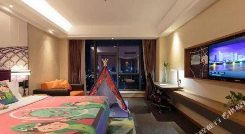 Bed in Hampton by Hilton Guangming Shenzhen