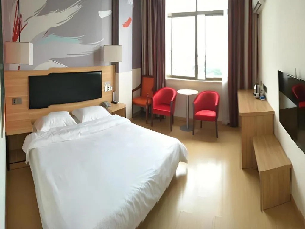 Bed in Thank Inn Hotel Jiangsu Suzhou Luzhi Ancient Town Scenic Area