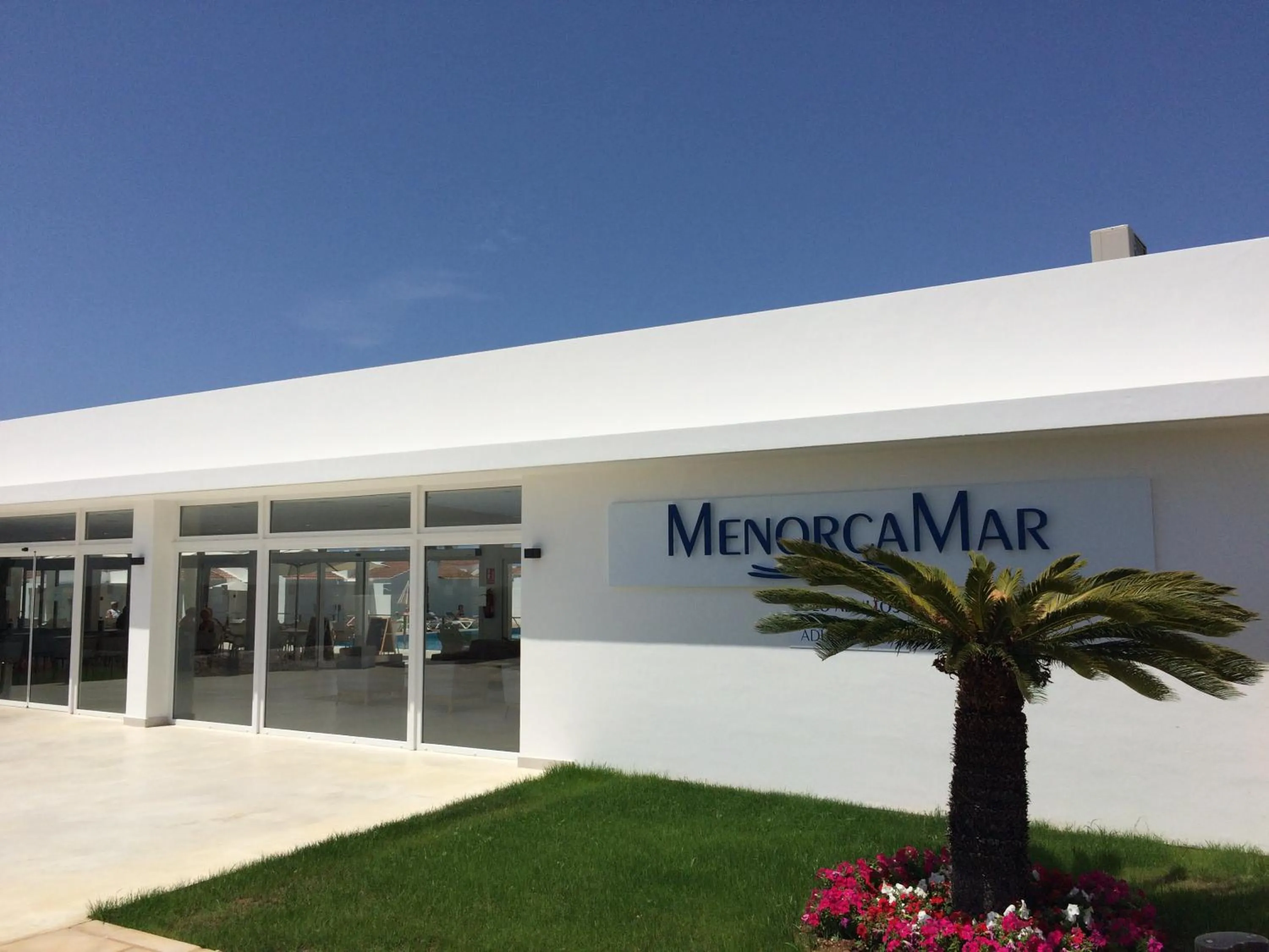 Facade/entrance in Sagitario Menorca Mar Adults only