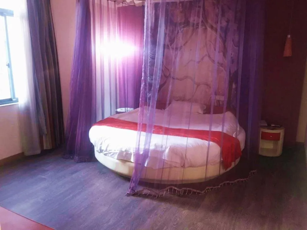 Bed in Thank Inn Plus Hotel Wuxi Xishan District Leather City