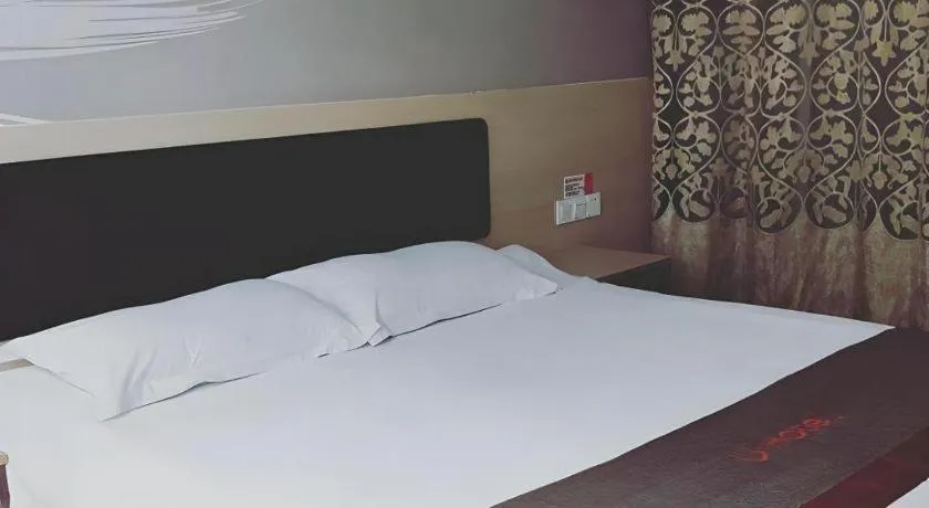 Bed in Thank Inn Plus Hotel Wuxi Xishan District Leather City