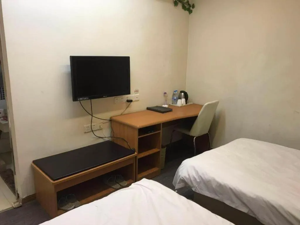 Bed in Thank Inn Plus Hotel Wuxi Xishan District Leather City