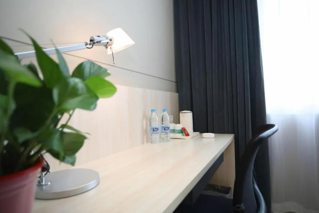 Jinjiang Inn Pingliang West Railway Station Xuanhe New City