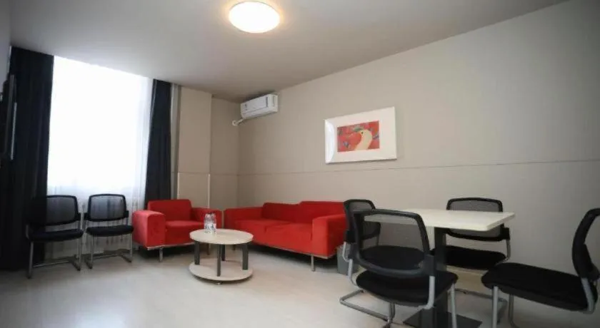 Jinjiang Inn Pingliang West Railway Station Xuanhe New City