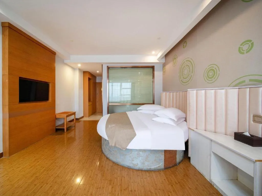 Bed in GreenTree Inn Ningbo Hangzhou Wan New District Lishi Square Business Hotel