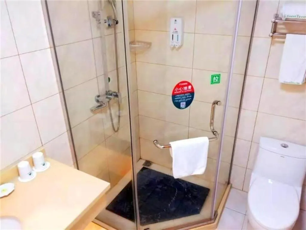 GreenTree Inn Ningbo Hangzhou Wan New District Lishi Square Business Hotel