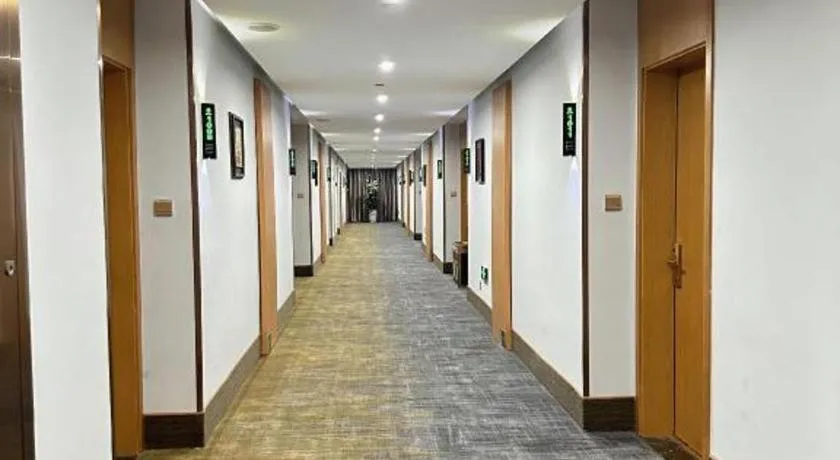 GreenTree Inn Ningbo Hangzhou Wan New District Lishi Square Business Hotel