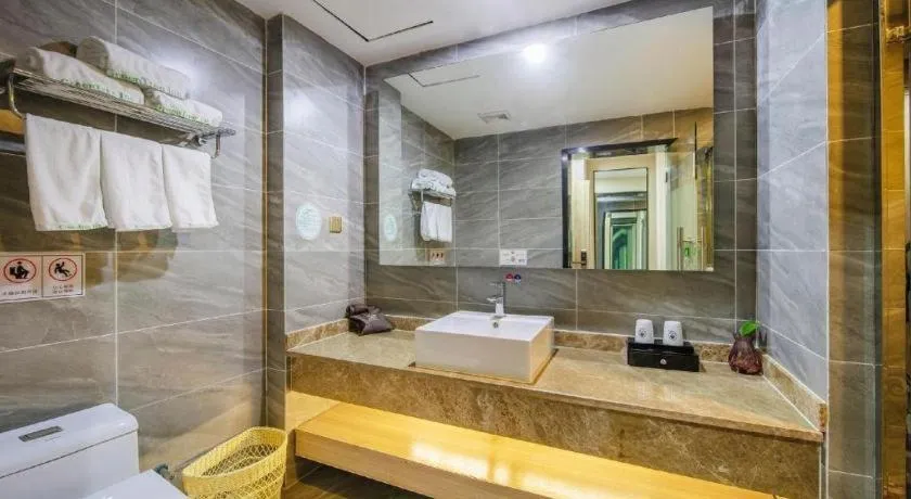 GreenTree Inn Ningbo Hangzhou Wan New District Lishi Square Business Hotel