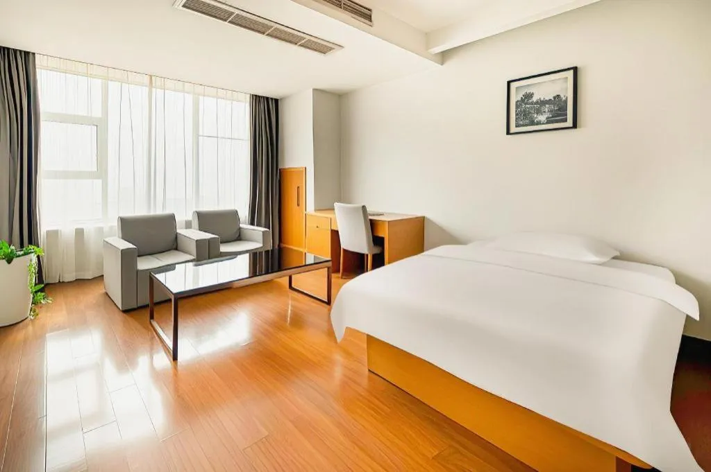 Bed in GreenTree Inn Ningbo Hangzhou Wan New District Lishi Square Business Hotel