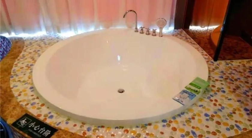 GreenTree Inn Ningbo Hangzhou Wan New District Lishi Square Business Hotel