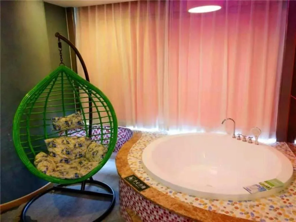 GreenTree Inn Ningbo Hangzhou Wan New District Lishi Square Business Hotel