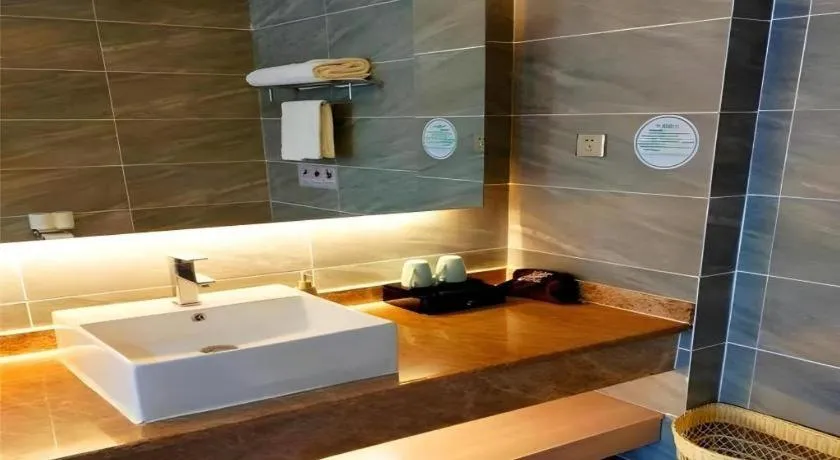 GreenTree Inn Ningbo Hangzhou Wan New District Lishi Square Business Hotel