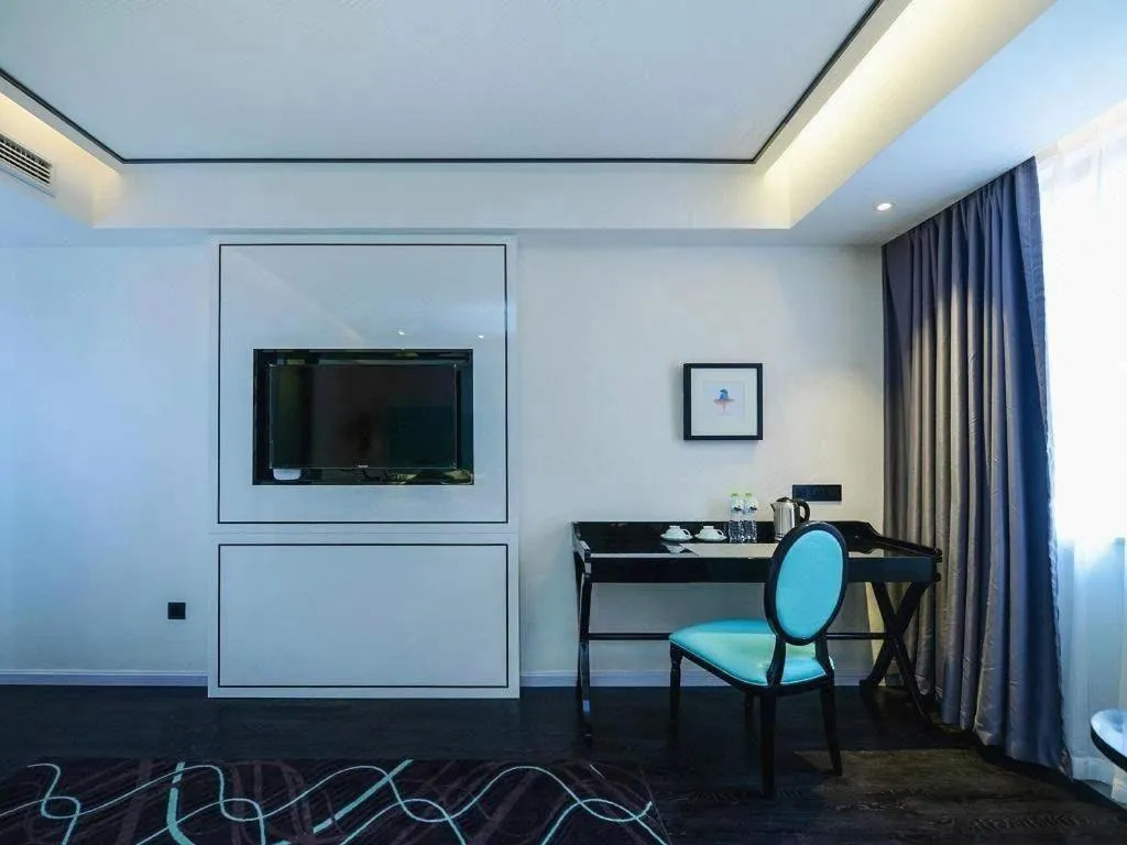 Xana Hotelle Chongqing Jiefangbei Center Branch