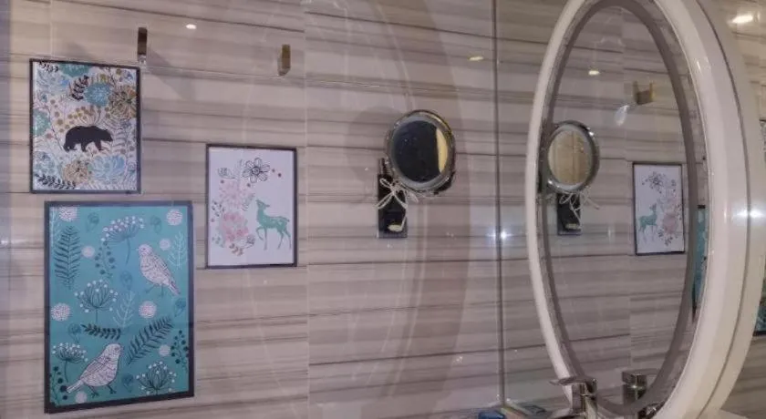 Xana Hotelle Chongqing Jiefangbei Center Branch