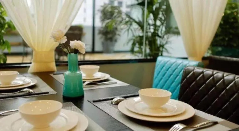 Xana Hotelle Chongqing Jiefangbei Center Branch