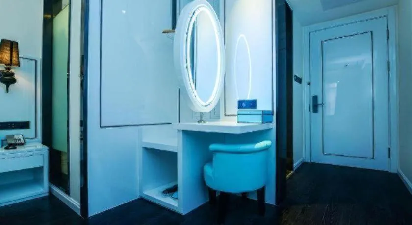 Xana Hotelle Chongqing Jiefangbei Center Branch