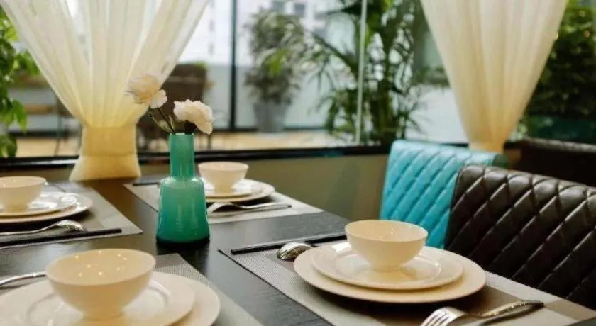 Xana Hotelle Chongqing Jiefangbei Center Branch