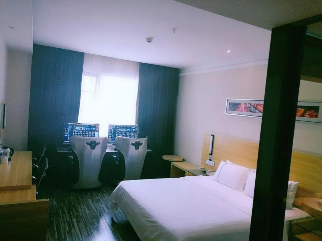 Bed in City Comfort Inn Xianning South Station Wanda