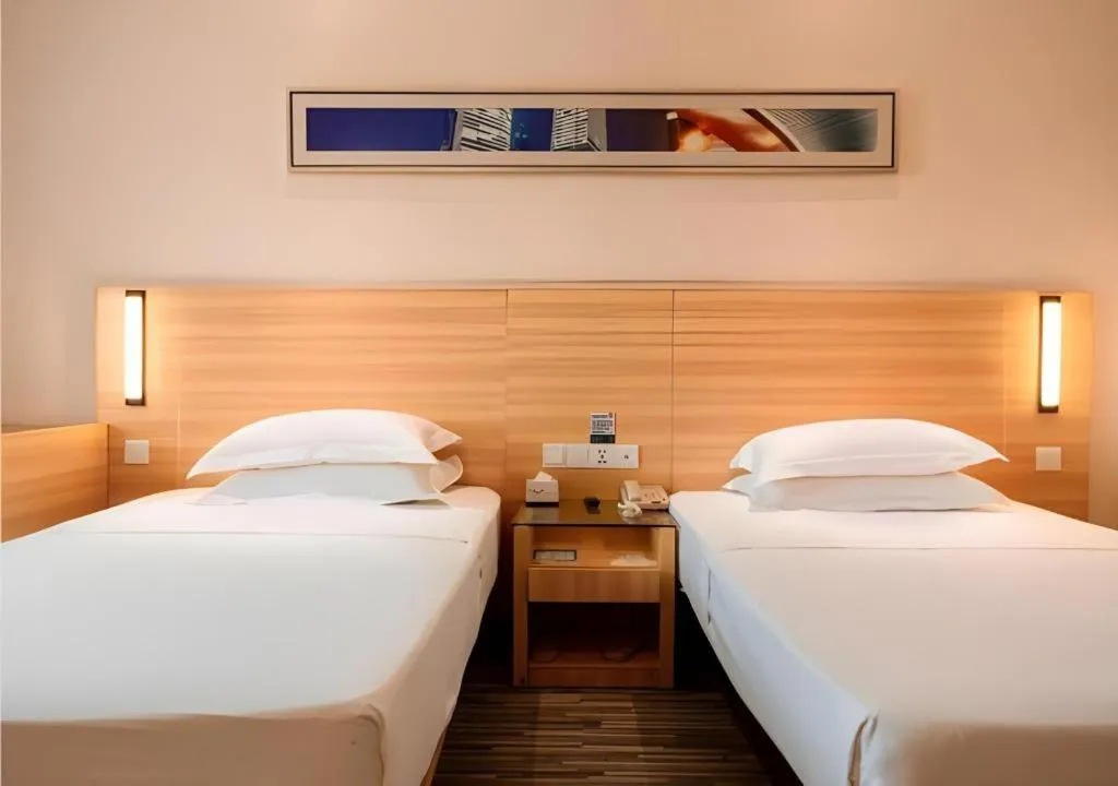 Bed in City Comfort Inn Xianning South Station Wanda