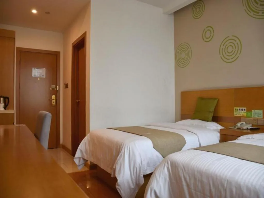Bed in GreenTree Inn Ningbo Ninghai Beidou North Road Express Hotel