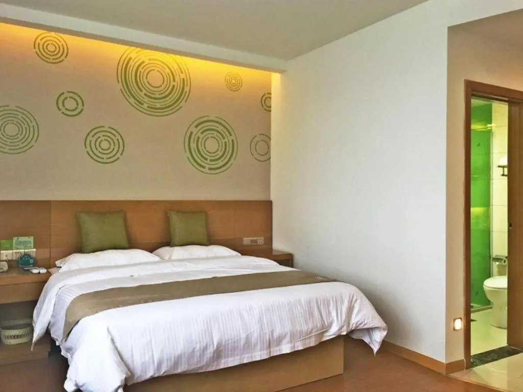 Bed in GreenTree Inn Ningbo Ninghai Beidou North Road Express Hotel