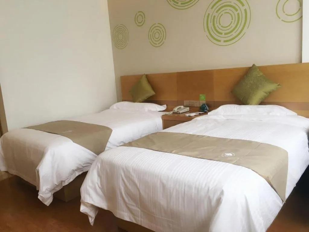 Bed in GreenTree Inn Ningbo Ninghai Beidou North Road Express Hotel