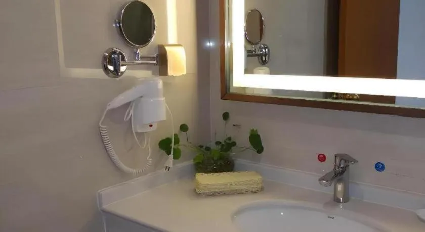 GreenTree Inn Anqing Yuexixian Wenquan Branch