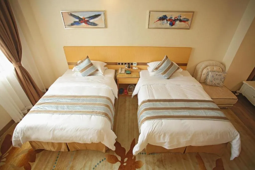 Bed in GreenTree Alliance Foshan West Station Luowu Road Hotel