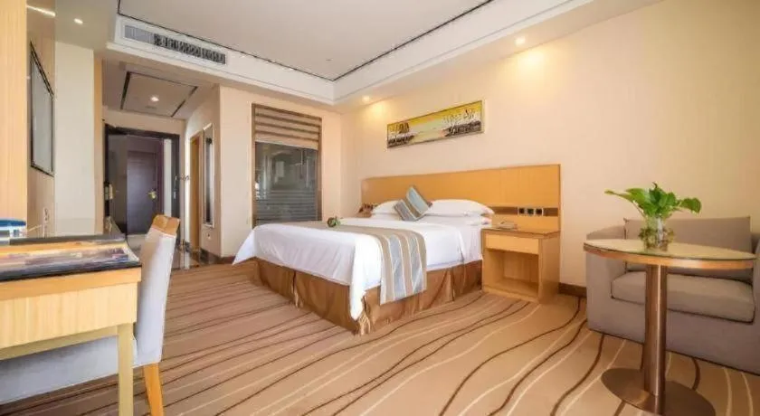 Bed in GreenTree Alliance Foshan West Station Luowu Road Hotel
