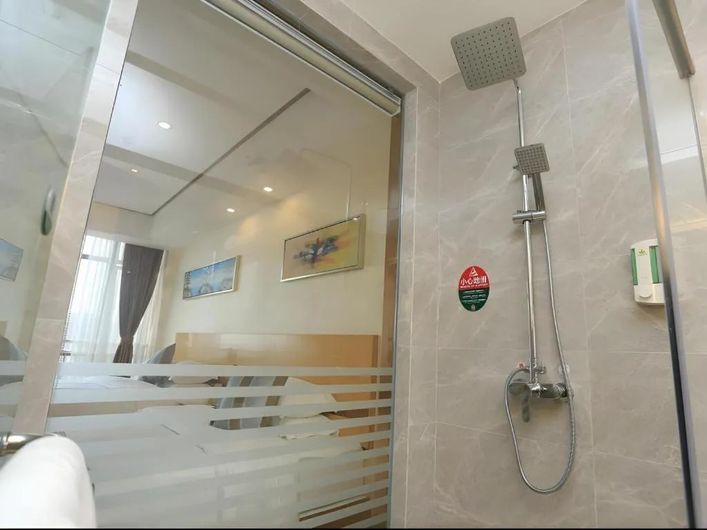 GreenTree Alliance Foshan West Station Luowu Road Hotel