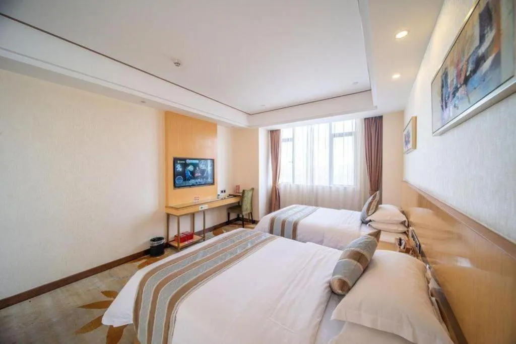 Bed in GreenTree Alliance Foshan West Station Luowu Road Hotel