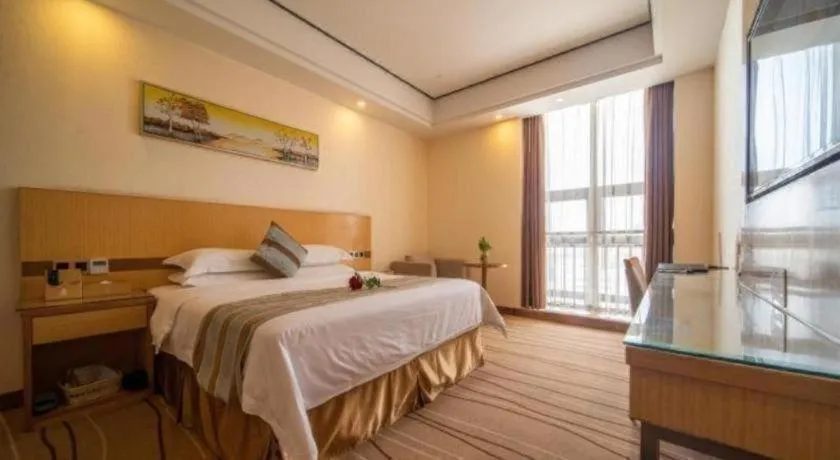 Bed in GreenTree Alliance Foshan West Station Luowu Road Hotel