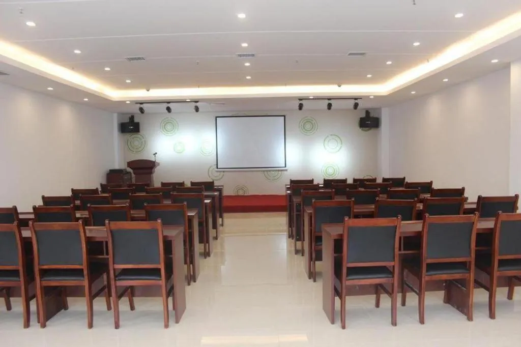 GreenTree Inn Shandong Heze Caoxian Zhuangzhai Town Oriental Times City Business Hotel