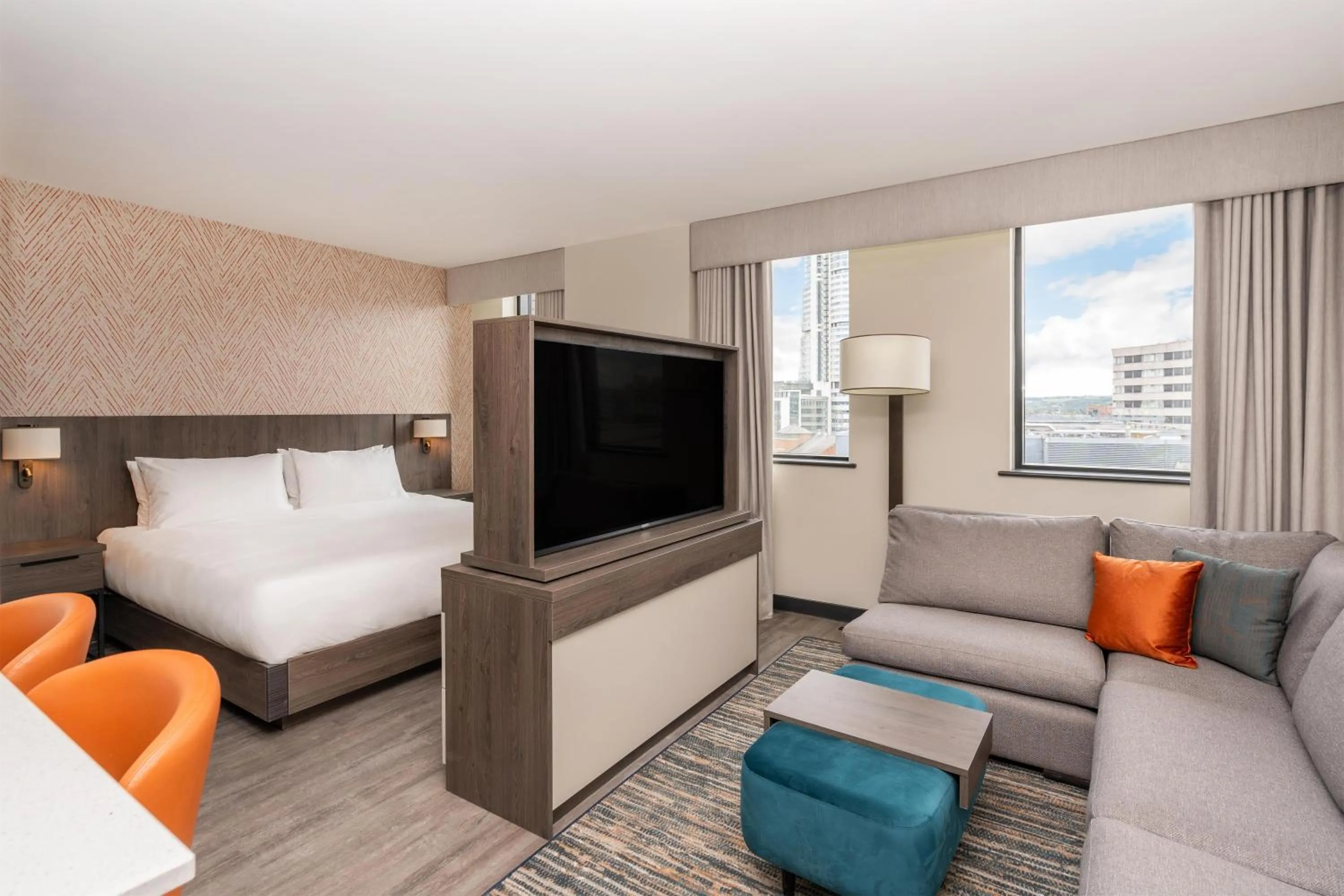 Photo of the whole room, Bed in Hyatt House Leeds