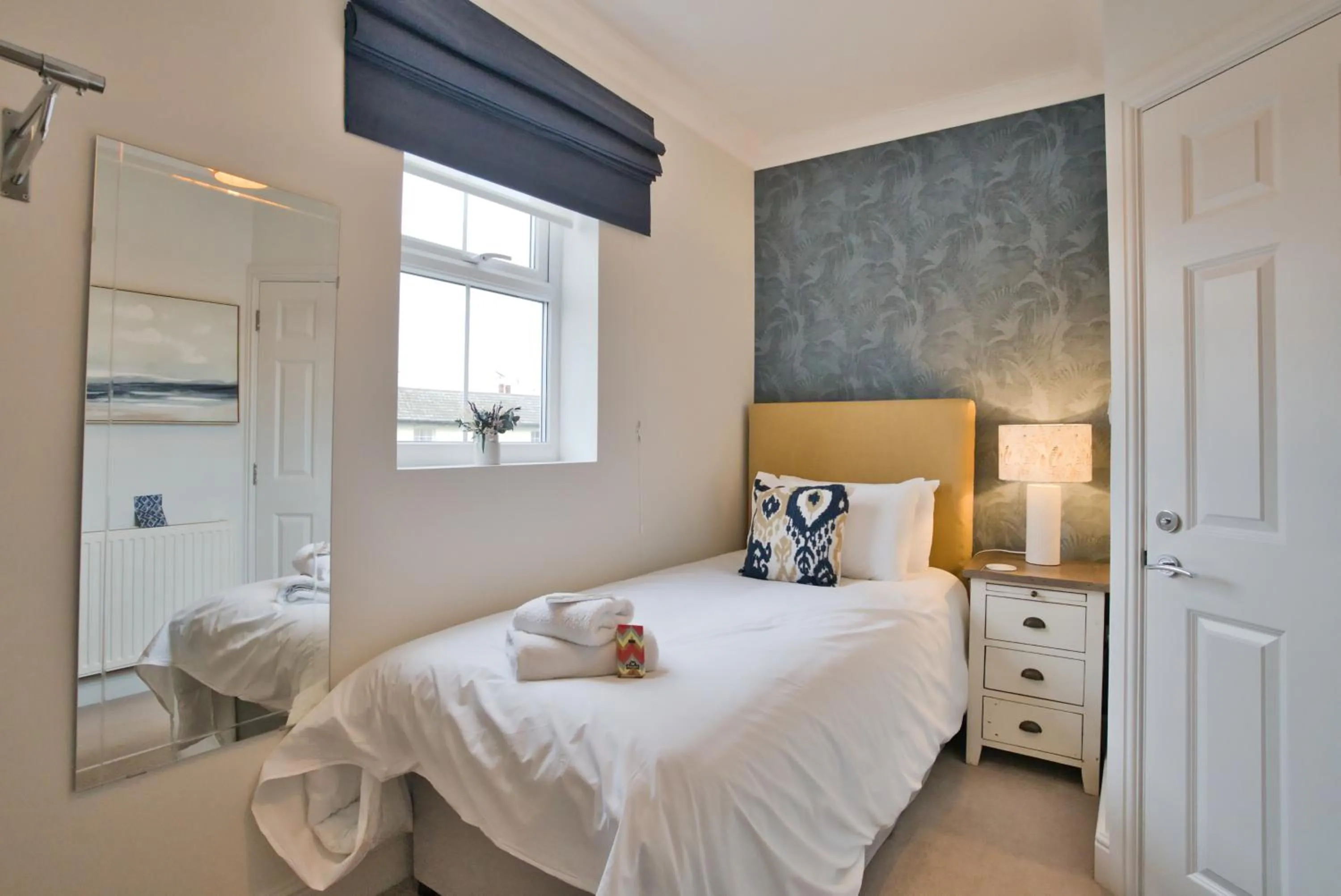 Bedroom, Bed in Beaches Guest House